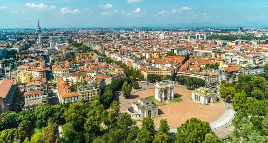 Miláno pro singly, Neapol pro finančníky, Bologna pro životní prostředí: moderní trendy v oblasti bydlení do roku 2025–2026.