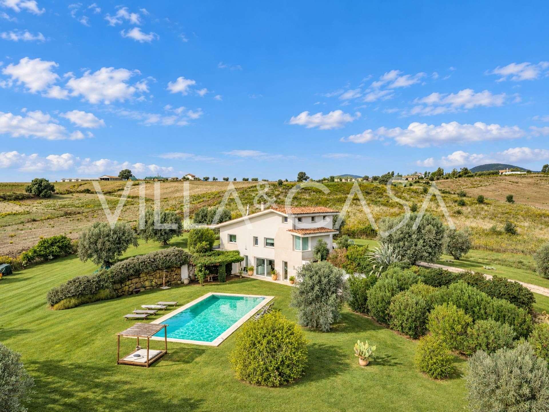 Na prodej vila s bazénem a panoramatickým výhledem na hranici Lazio a Toskánie