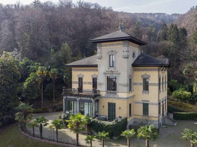 Luxusní vila ve Stresa