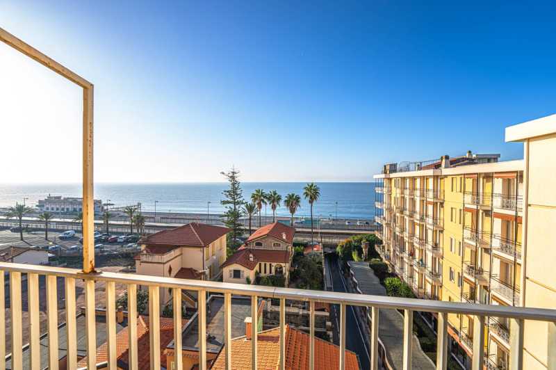 Hotel v Bordighera se prodává.