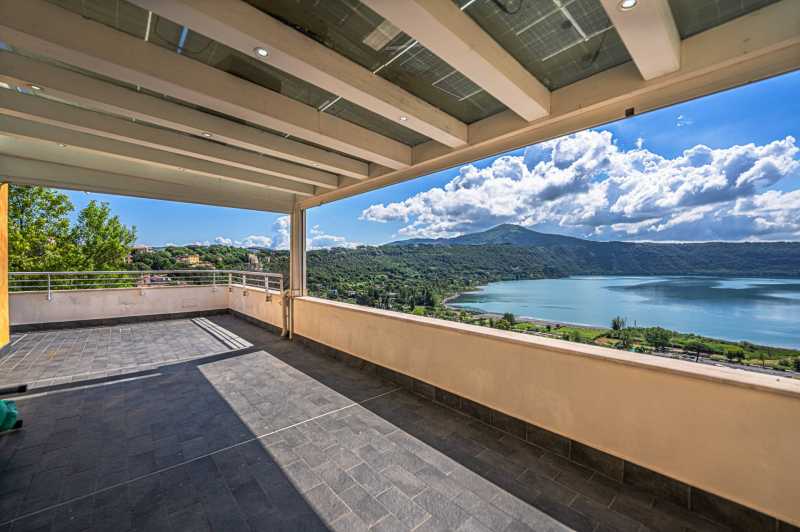 Luxusní penthouse v Castel Gandolfo