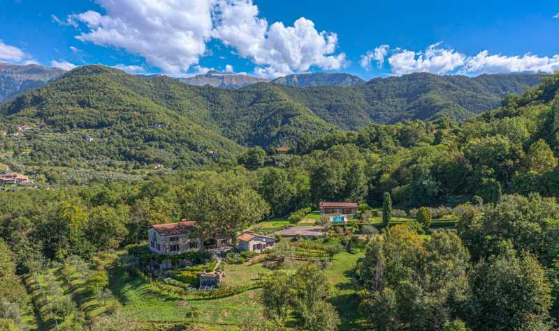 Luxusní vila v Bagnone, Toskánsko, na prodej.