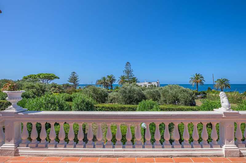 Unikátní vila v Santa Marinelle