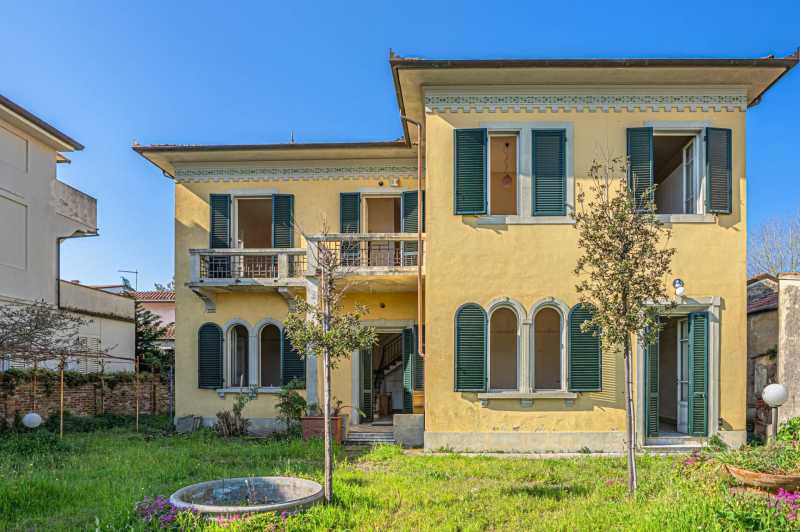 Elegantní vila v Lido di Camaiore