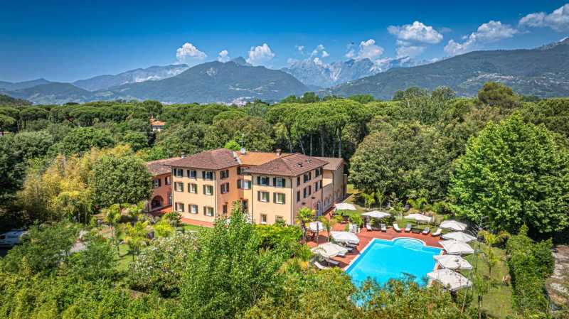 Na prodej nádherný hotel-vila u pobřeží Toskánska