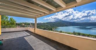 Luxusní penthouse v Castel Gandolfo