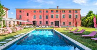 Luxusní hotel v Reggio Emilia.