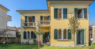 Elegantní vila v Lido di Camaiore