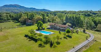 Na prodej usedlost ve Villafranca in Lunigiana
