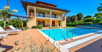 Na prodej luxusní vila ve Forte dei Marmi