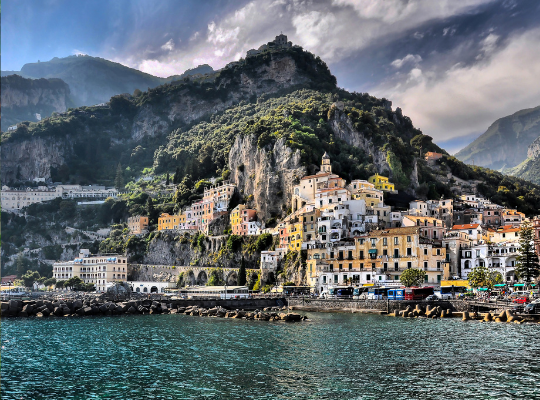 Města na pobřeží Amalfi